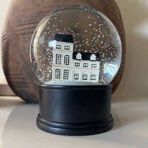 Snow Globe "Magnolia" Hearth & Hand 2022 Christmas Holiday House Water Globe
